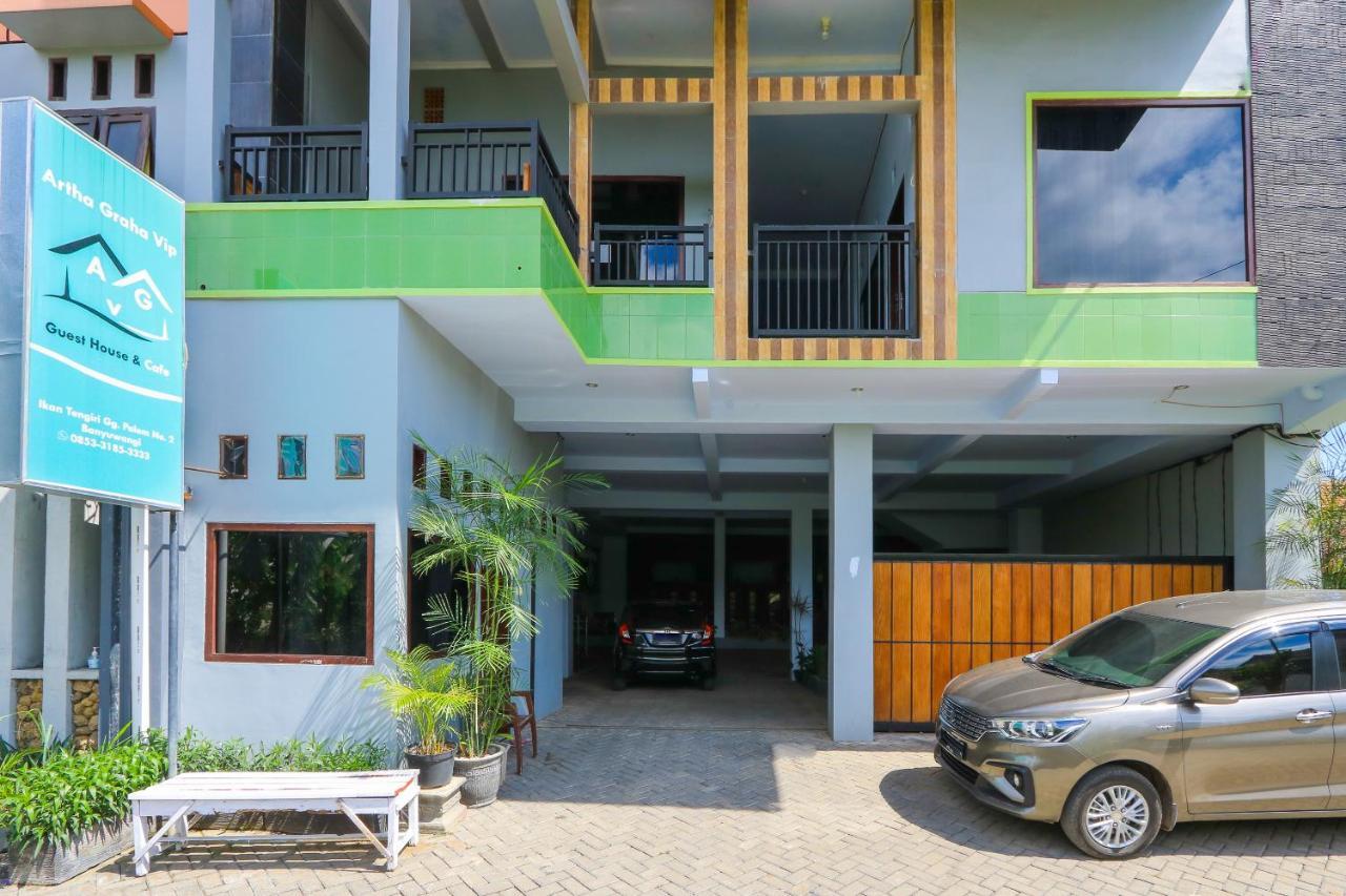 Oyo 2453 Artha Graha Vip Hotel Banyuwangi  Exterior photo